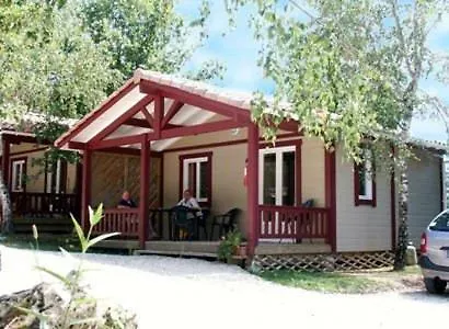 Hotel Lacs de Courtès à Estang 0*,