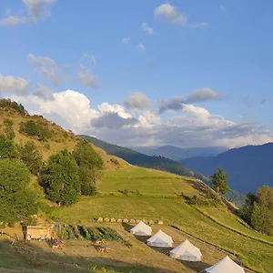 Lodg'ing Secret Camp Ariège Tente de luxe